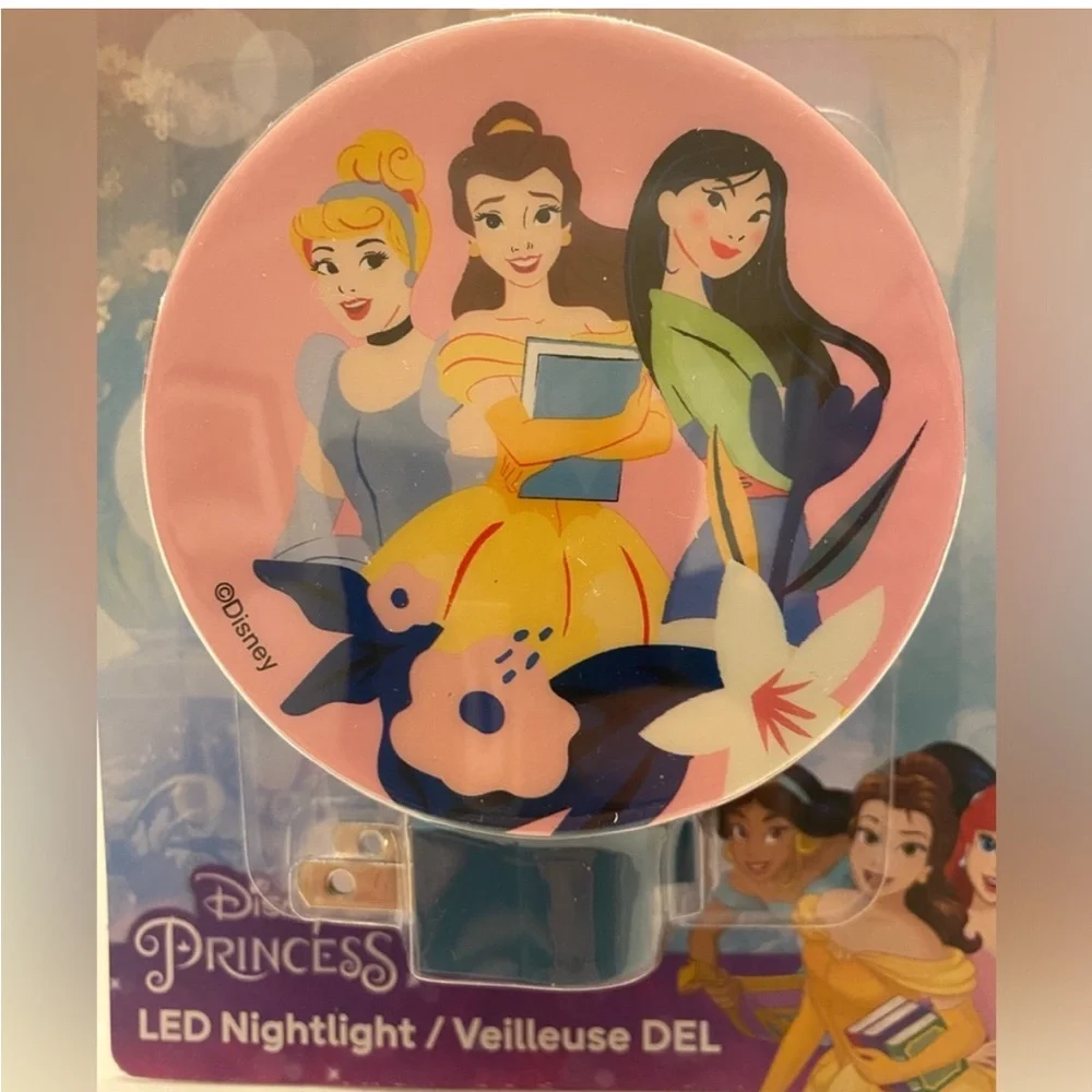 Disney Princess NWT LED Nightlight Rotary Shade Cinderella Belle Mulan Pink OS